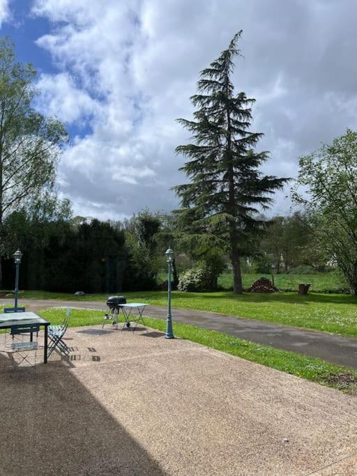 Studio Aux Abords Des Etangs Milly-sur-Therain Exterior photo